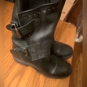 NWOT mousse and cloud black leather boots size 8.5
